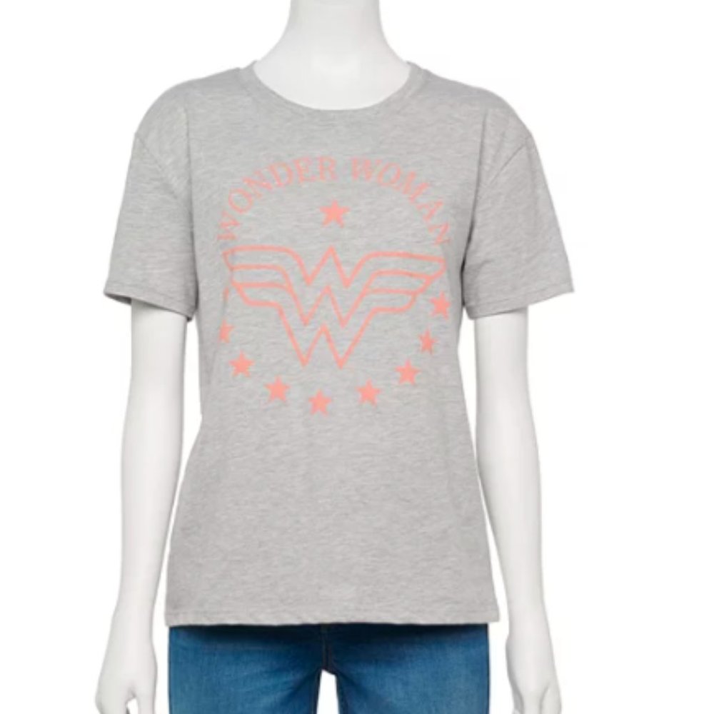 DC Comics Wonder Woman Logo Graphic Tee Shirt T-Shirt Jerry Leigh Size Small NWT